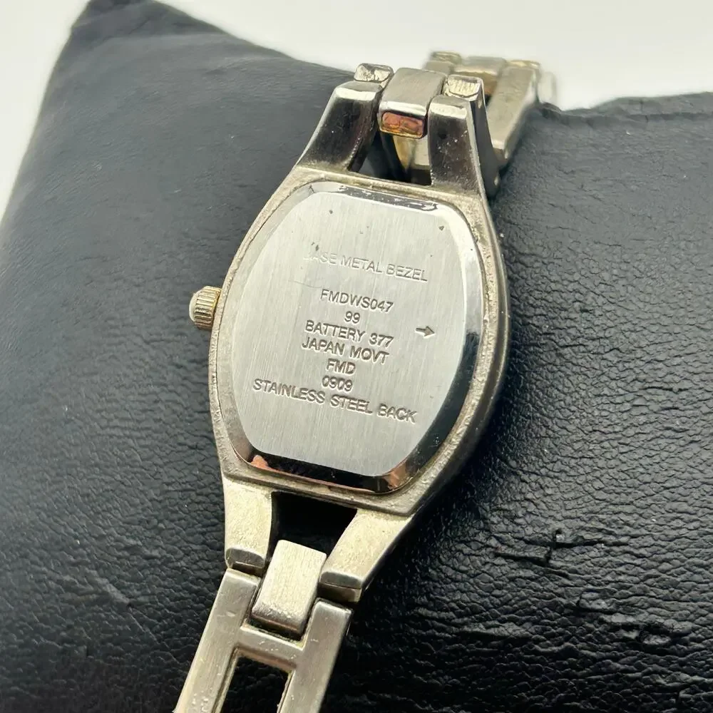Two Tone Mother Pearl Women’s Fashion Watch Working New Battery